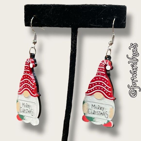 Christmas Gnome Dangle Earrings – Festive Holiday Jewelry - Picture 3 of 9